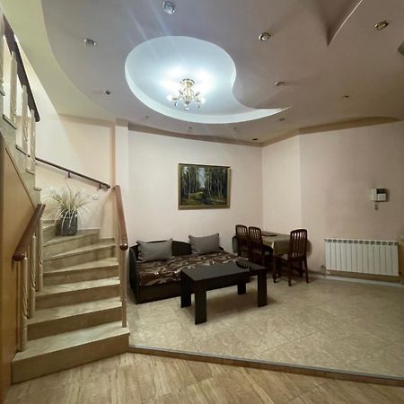 Apartment #1 In The City Center Erevan Esterno foto