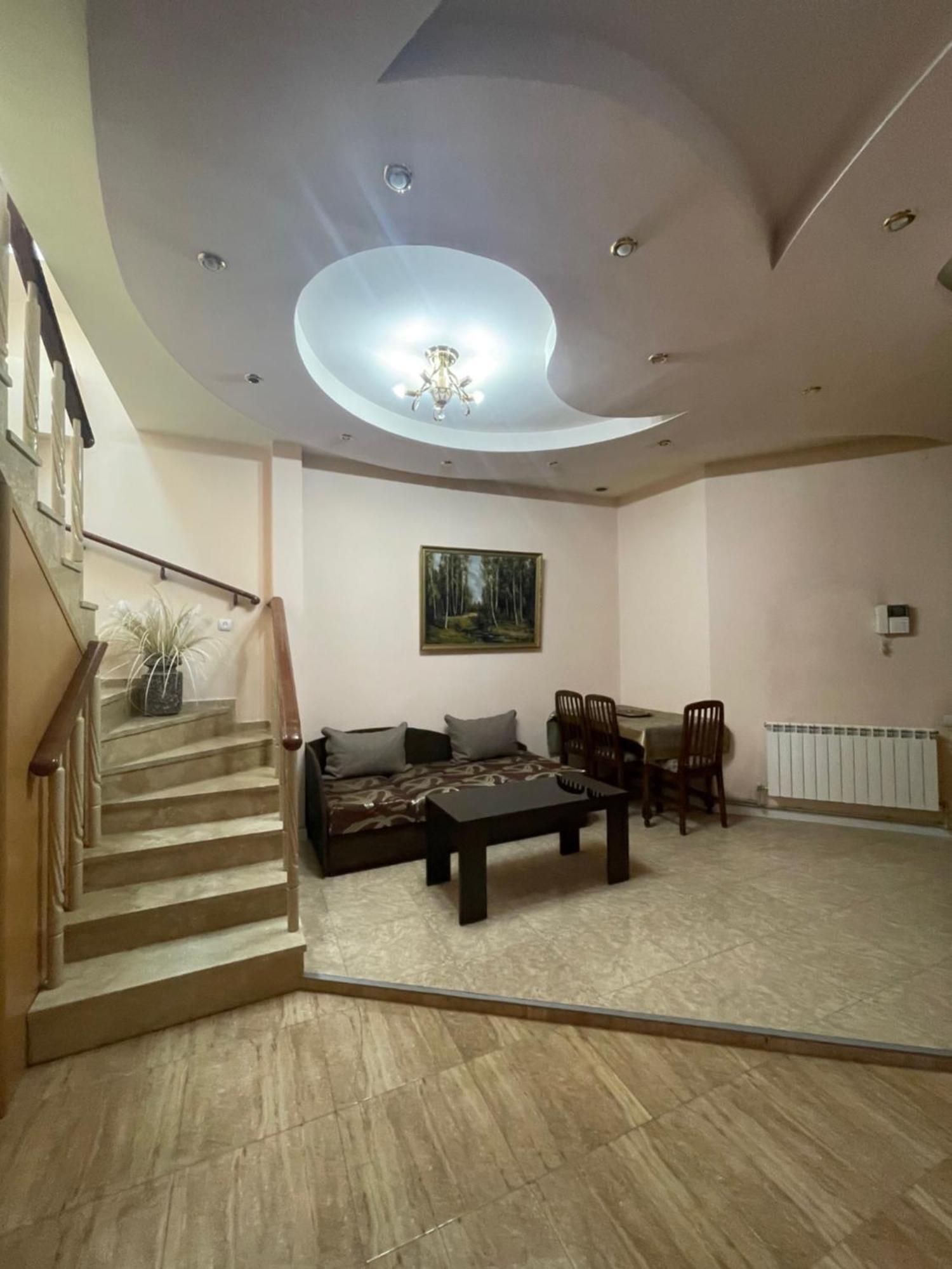 Apartment #1 In The City Center Erevan Esterno foto