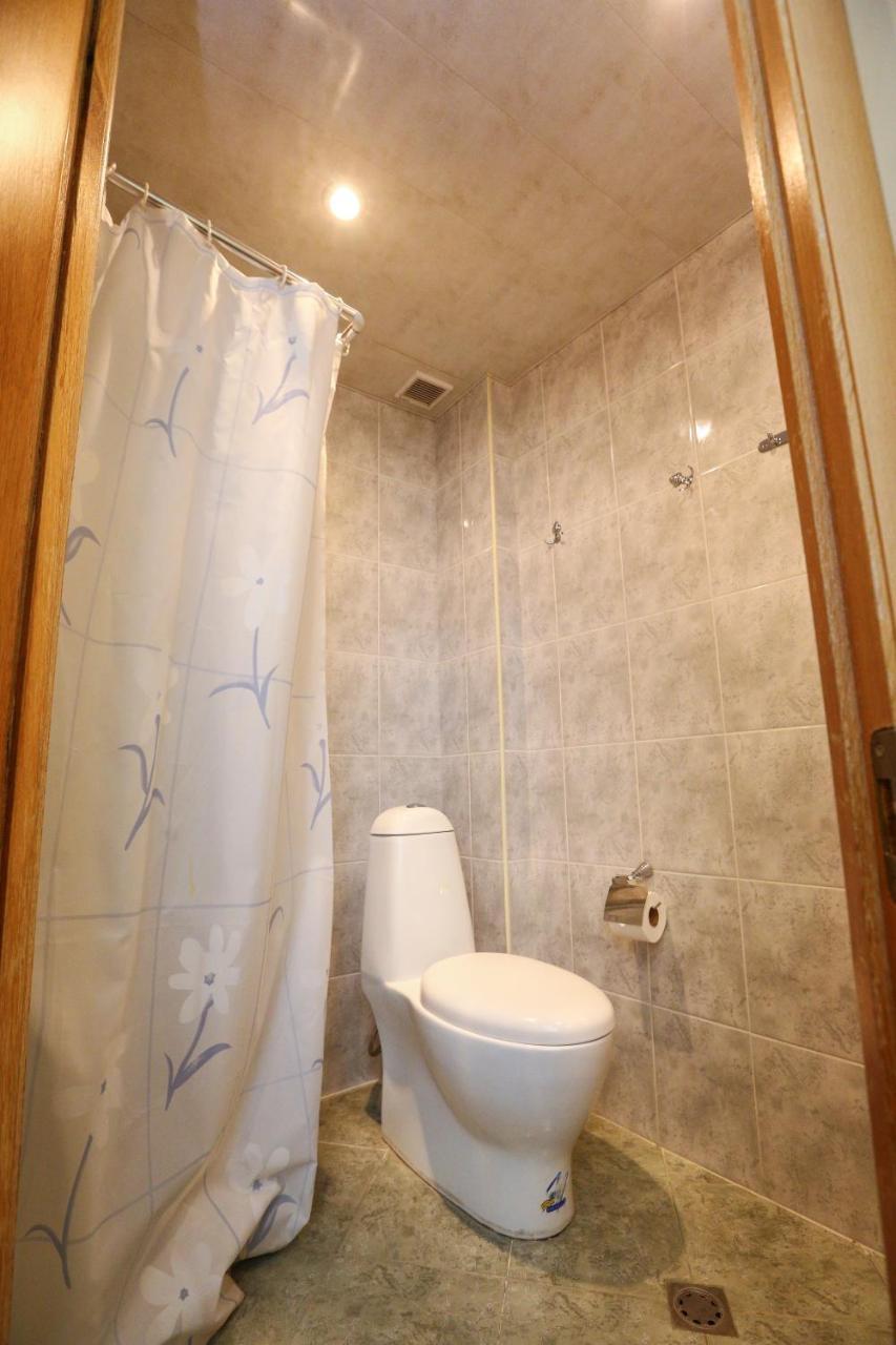 Apartment #1 In The City Center Erevan Esterno foto